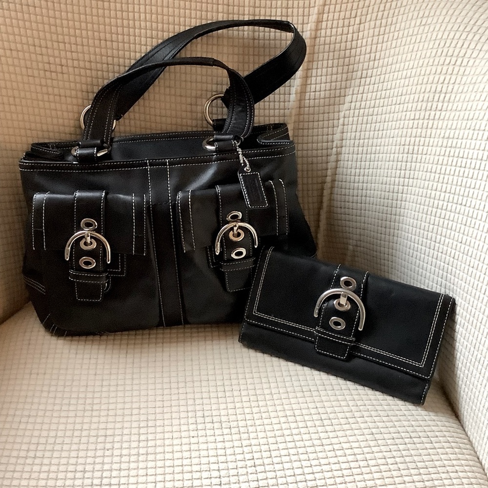 Coach purse matching wallet like new